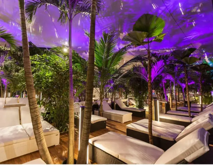 Bucarest: experiencia nocturna en el spa Therme con traslado