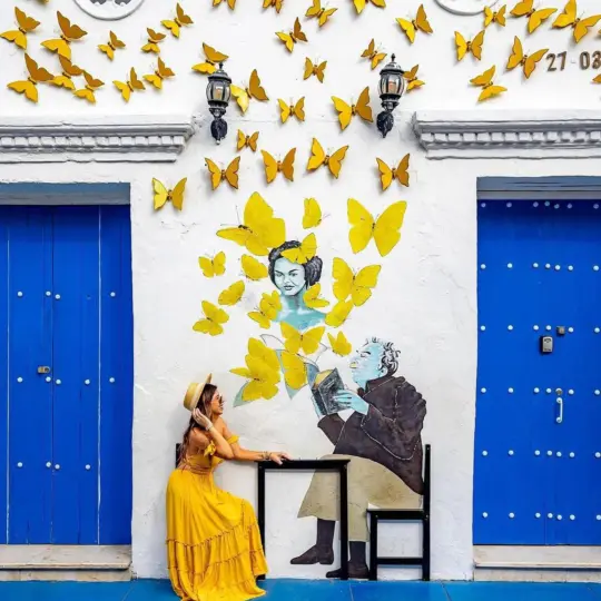 Cartagena sin Afanes: Caminata Relajada por Getsemaní, Centro y la Bahía