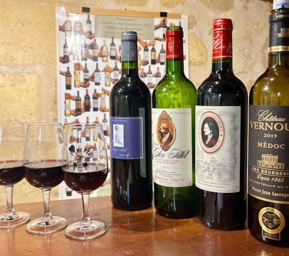Taller de cata de vinos tintos de Burdeos con maridaje de embutidos