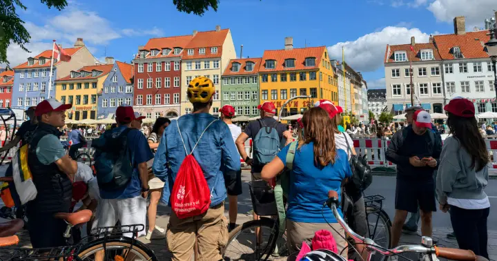 Copenhagen: City Highlights Bike Tour with Christiania Visit