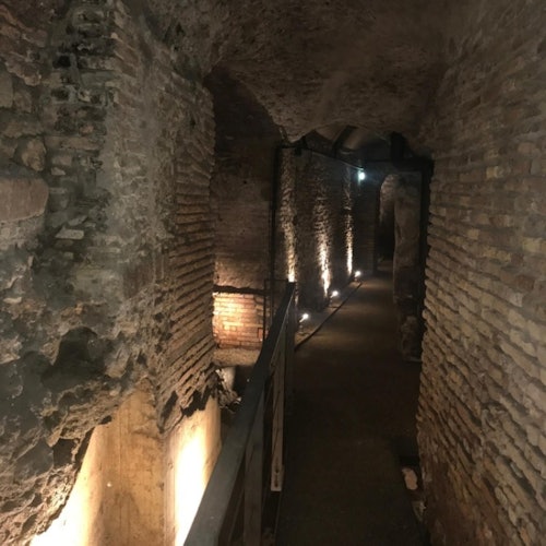 Tour exclusivo de Piazza Navona Underground y estadio de Domiciano