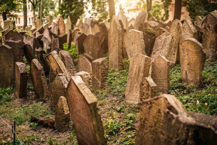 Tour a pie por el barrio judío de Praga con entradas