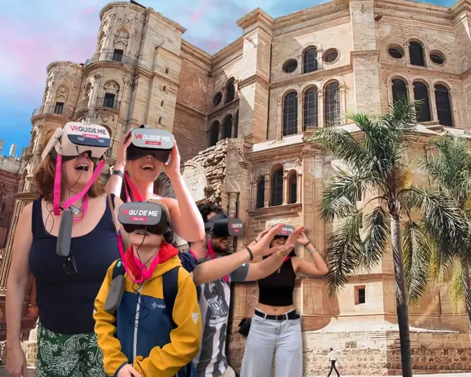 Málaga: Alcazaba, Picasso y Más. ¡ Tour a pie con 5 experiencias en VR !