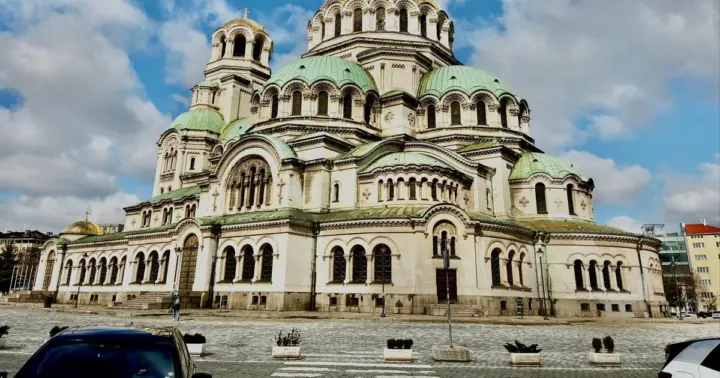 Sofia: Guided Walking Tour with Coffee Break