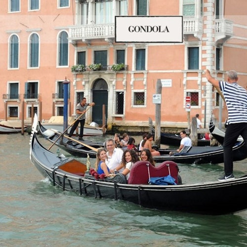 St. Mark's Basilica, Doge's Palace: Guided Tour + Gondola Ride on Grand Canal