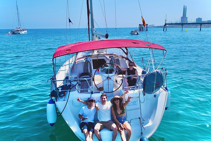 Plan Perfecto, Salida Privada de 4 horas en Velero por Barcelona