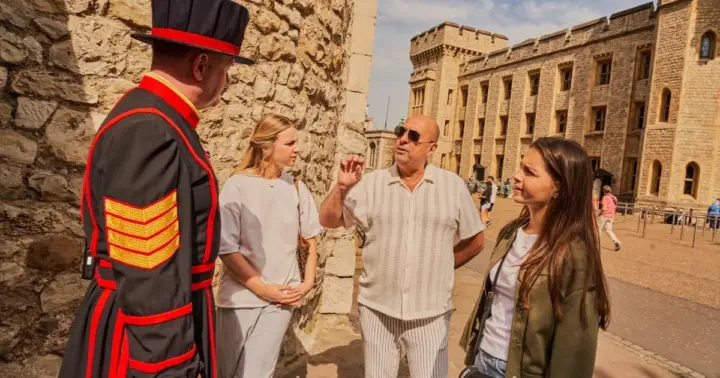 VIP Beefeaters Meet & Greet with Tower of London Guided Tour