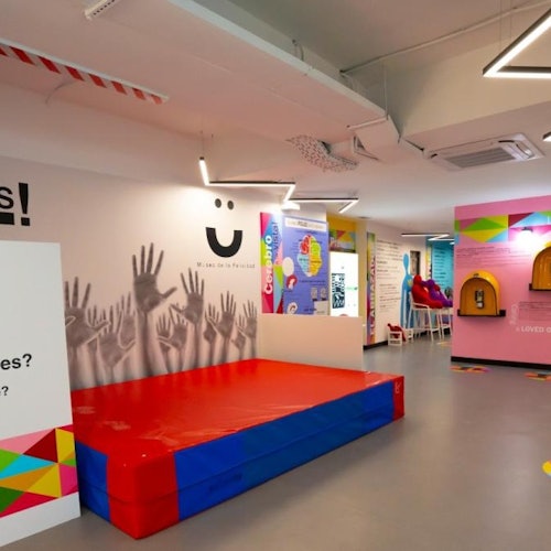 Museo de la Felicidad: Entrada