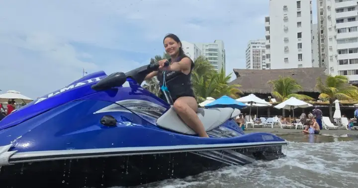 Cartagena: Playa Las Velas Jet Ski Rental