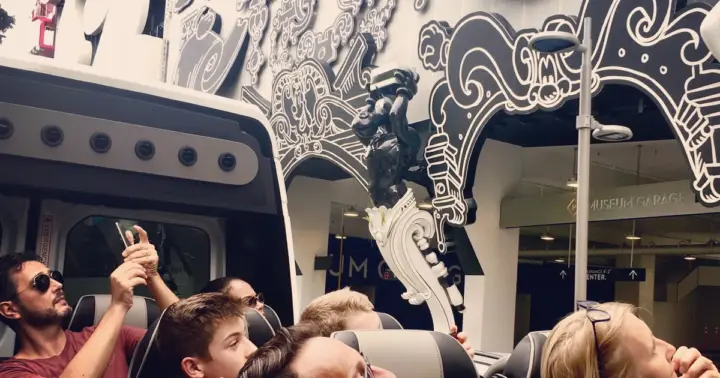 Miami Sightseeing Tour in a Convertible Bus
