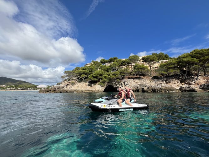 Aventura en moto acuática desde Cala Bona hasta las Cuevas de Artà