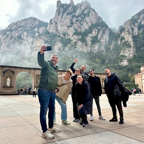Montserrat: Visita guiada de medio día desde Barcelona