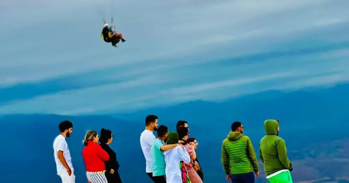 Marrakech: parapente, quad y cena en el desierto