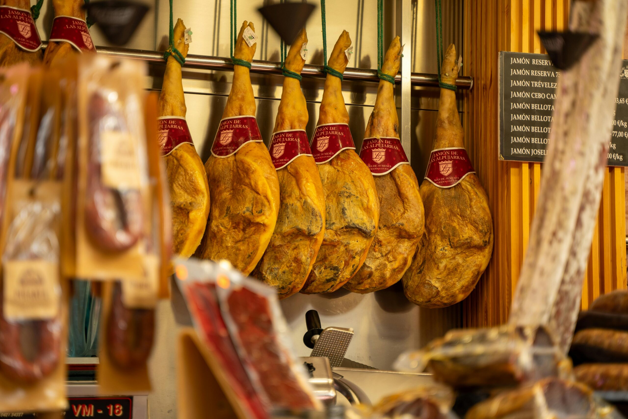 Barcelona Tapas Walking Tour: Food, Wine & History