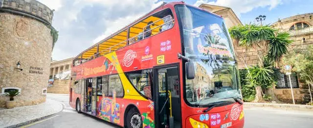 Autobús y barco turístico de Palma de Mallorca