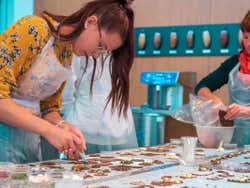 Taller de chocolate en el Choco Story de Brujas