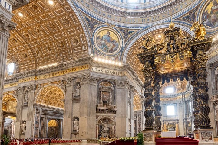 Visita guiada a la Basílica de San Pedro en español e inglés