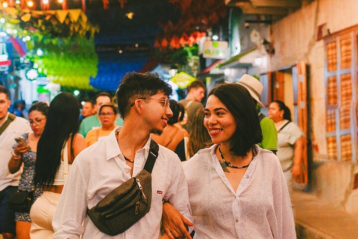 Friday Night Bar Crawl in Cartagena, Colombia