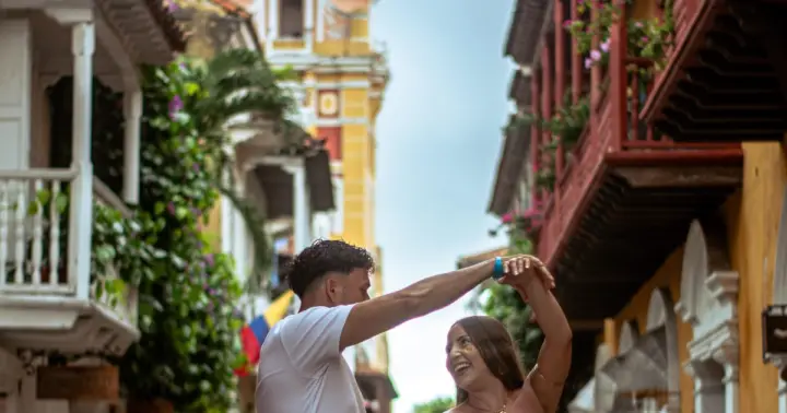 Cartagena: Private photo shoot in historic and cultural spots