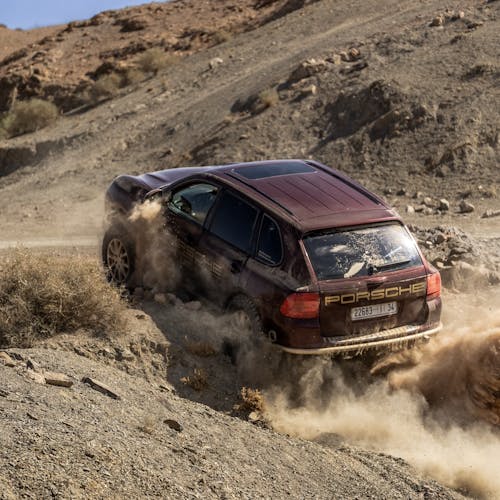 Descubrimiento del desierto de Agafay en 4x4 de lujo por cuenta propia