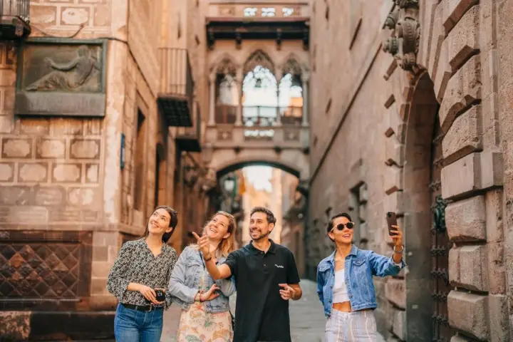 Barcelona: Walking Tour of the Gothic Quarter & El Born