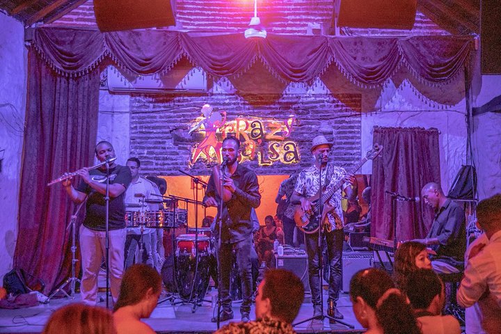 Tour de Salsa en Cartagena con Entrada al Café Havana
