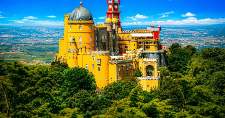 Excursión de 1 día por Sintra, Pena, Regaleira, Boca do Inferno y Cascais
