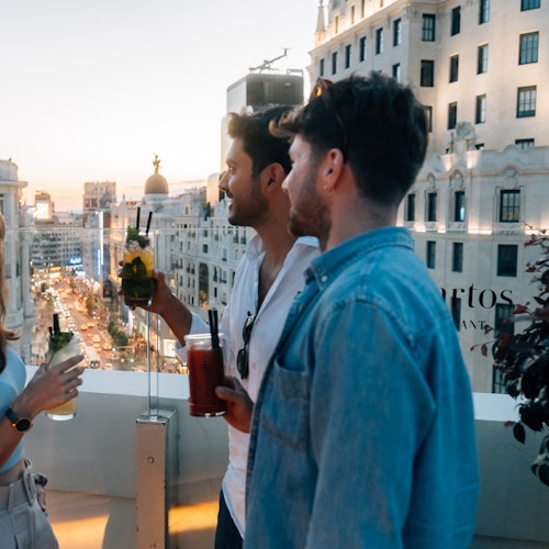 Madrid: Small Group Gastronomic Tour with Tapas, Wine & Rooftops