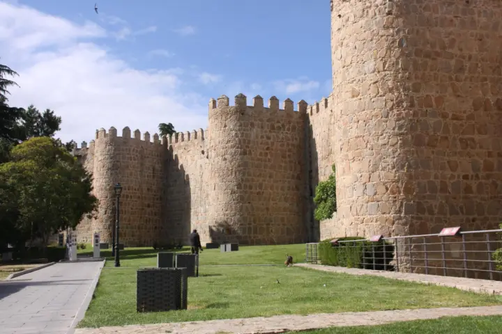 Desde Madrid: Ávila y Segovia Tour de día completo