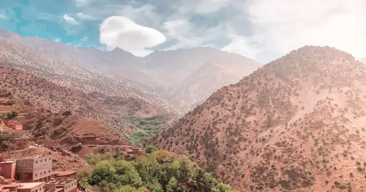 Marrakech: 3 días por el desierto de Agafay, la cordillera del Atlas y Esauira