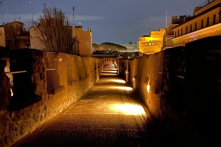 Vaticano : Tour del Túnel Secreto Papal & Entrada al Castillo Sant'Angelo