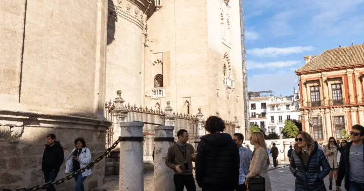 Sevilla Exclusiva: Gemas ocultas y lugares emblemáticos