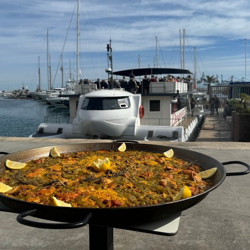 Valencia: Paseo en barco con paella valenciana