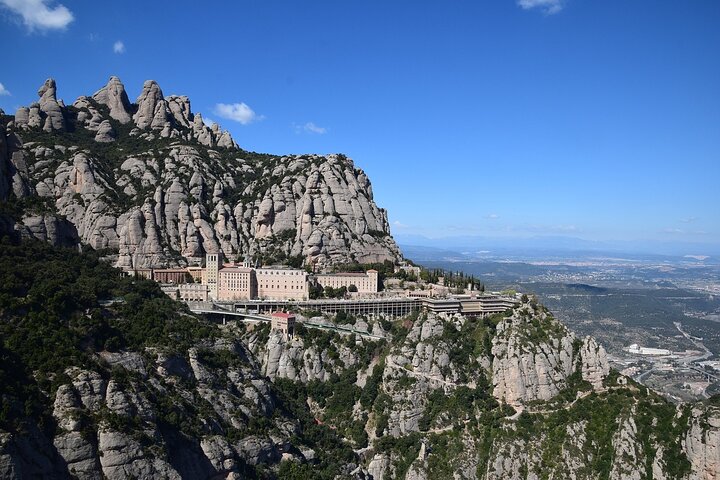 Excursión semiprivada a Montserrat desde Barcelona