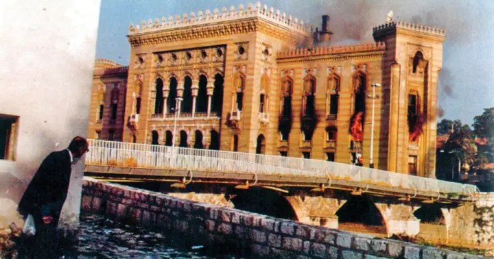Sarajevo: Una historia de asedio - La experiencia del Túnel de la Esperanza