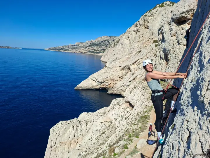 Marsella: Escalada en acantilado en las Calanques