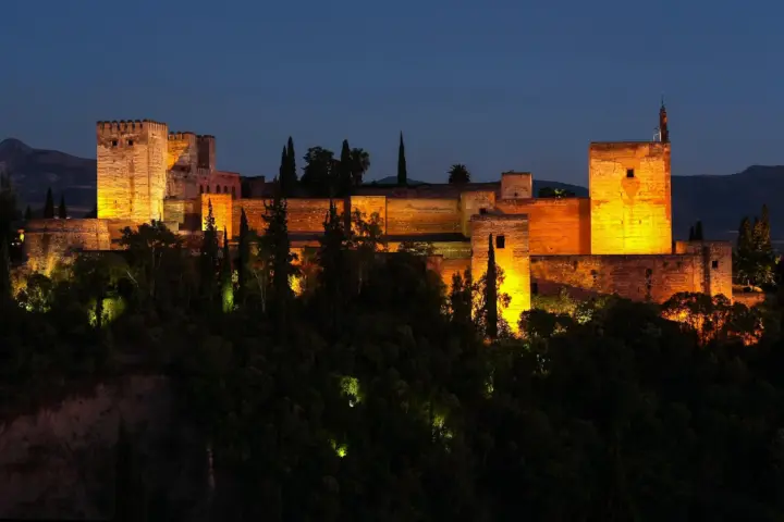 Granada: Alhambra Visita Nocturna Ticket de entrada