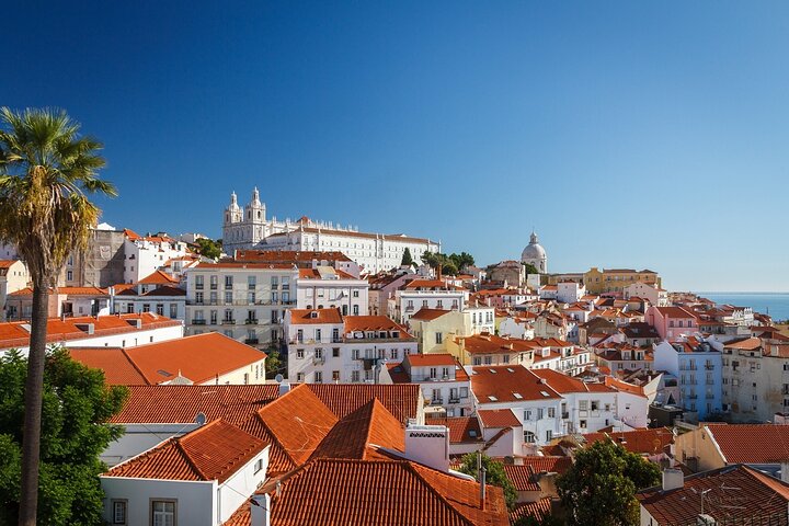 Lisboa: Castillo de San Jorge con entradas incluidas + Recorrido a pie por Alfama