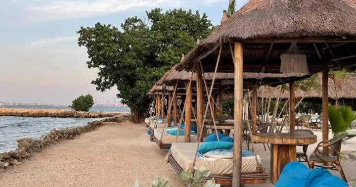 Cartagena: Retiro de yoga, meditación y masajes de un día