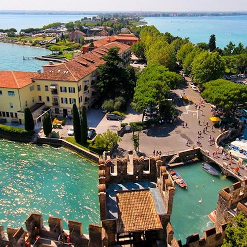 Verona & Lake Garda: Day Trip from Milan