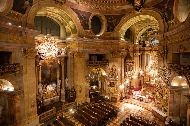 Concierto clásico en la Iglesia de San Pedro en Viena
