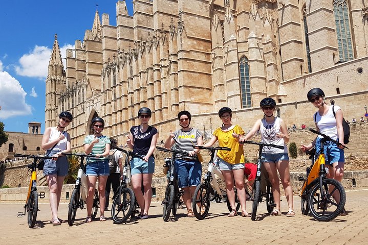 Tour en E-Bike de 2 Horas en Palma