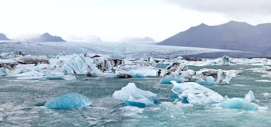 Excursión a la laguna glaciar de Jökulsárlón y la playa del Diamante