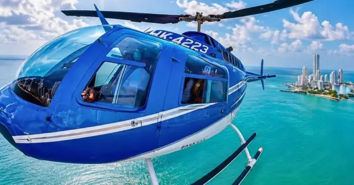 Cartagena: Recorrido por la bahía con vuelo panorámico en helicóptero