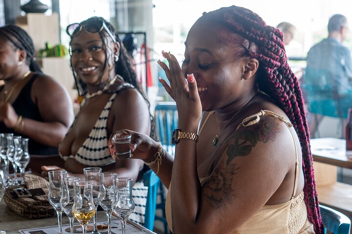 Experiencia de Cata de Ron y Chocolate Expresso