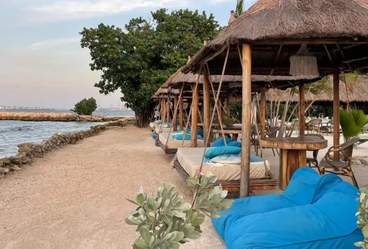 Cartagena: Retiro de yoga, meditación y masajes de un día