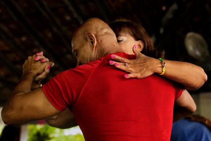 Clases de Salsa y Champeta con Vista Panorámica, Cervezas y Comida