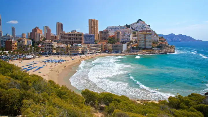 Desde Valencia: Calpe y Benidorm, Playas de Ensueño y Pueblo Costero