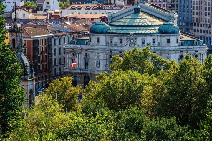 Bilbao: tour a pie por las atracciones imprescindibles