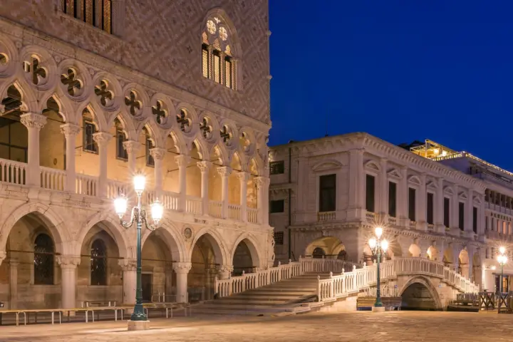 Venice: Doge's Palace, Prisons, Bridge of Sighs, Correr and Audio Guide